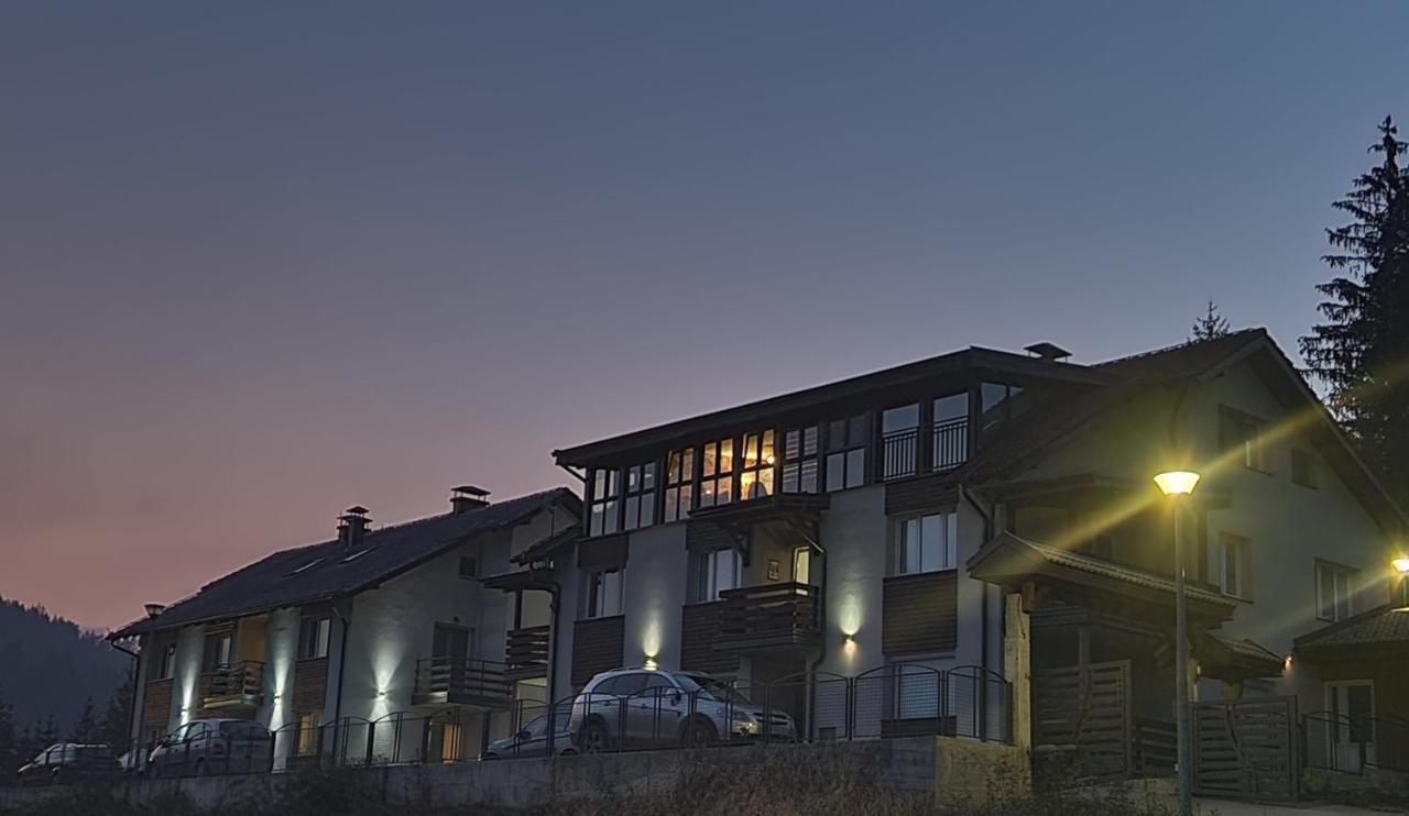 Laki Apartman Zaovine Luaran gambar